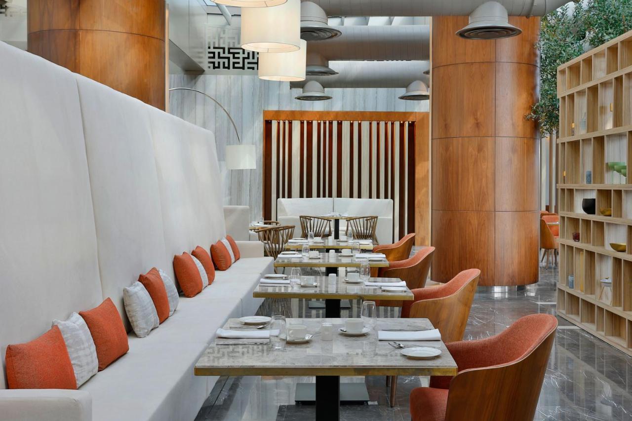 Jeddah Marriott Hotel Madinah Road Екстер'єр фото Restaurant interior