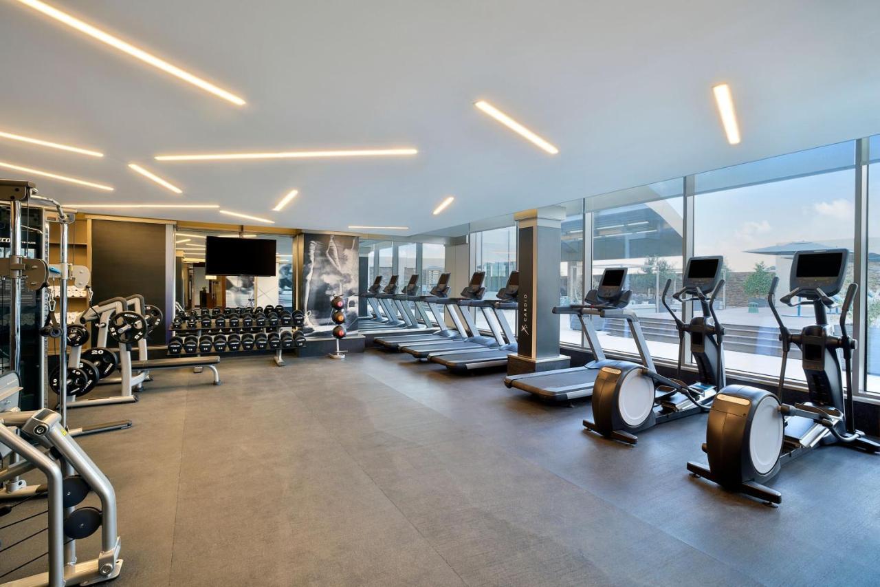 Jeddah Marriott Hotel Madinah Road Екстер'єр фото The gym at the hotel