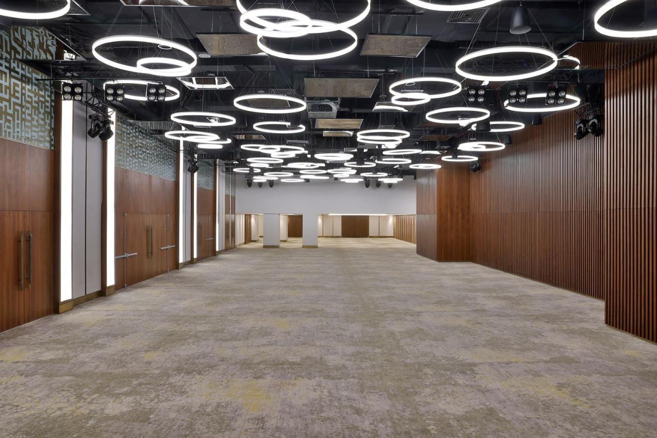 Jeddah Marriott Hotel Madinah Road Екстер'єр фото The interior of the National Cultural Centre