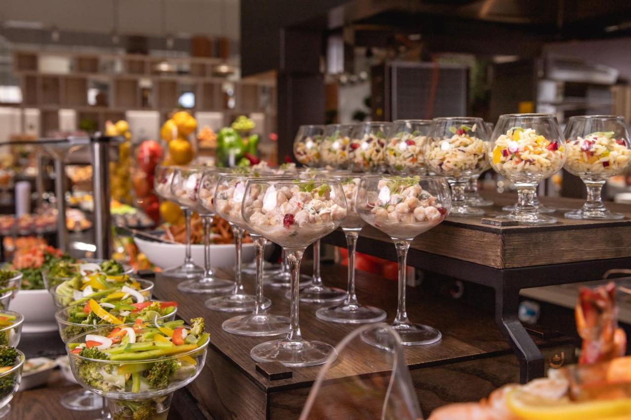 Jeddah Marriott Hotel Madinah Road Екстер'єр фото Ceviche