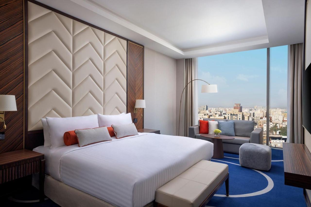 Jeddah Marriott Hotel Madinah Road Екстер'єр фото Deluxe King